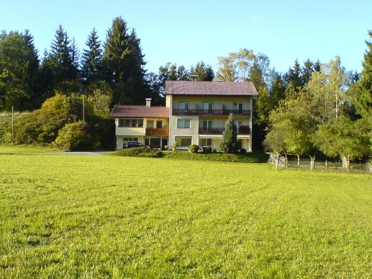 Sonnhuegel Apartments - Ferienwohnungen ファアーク・アム・ゼー エクステリア 写真