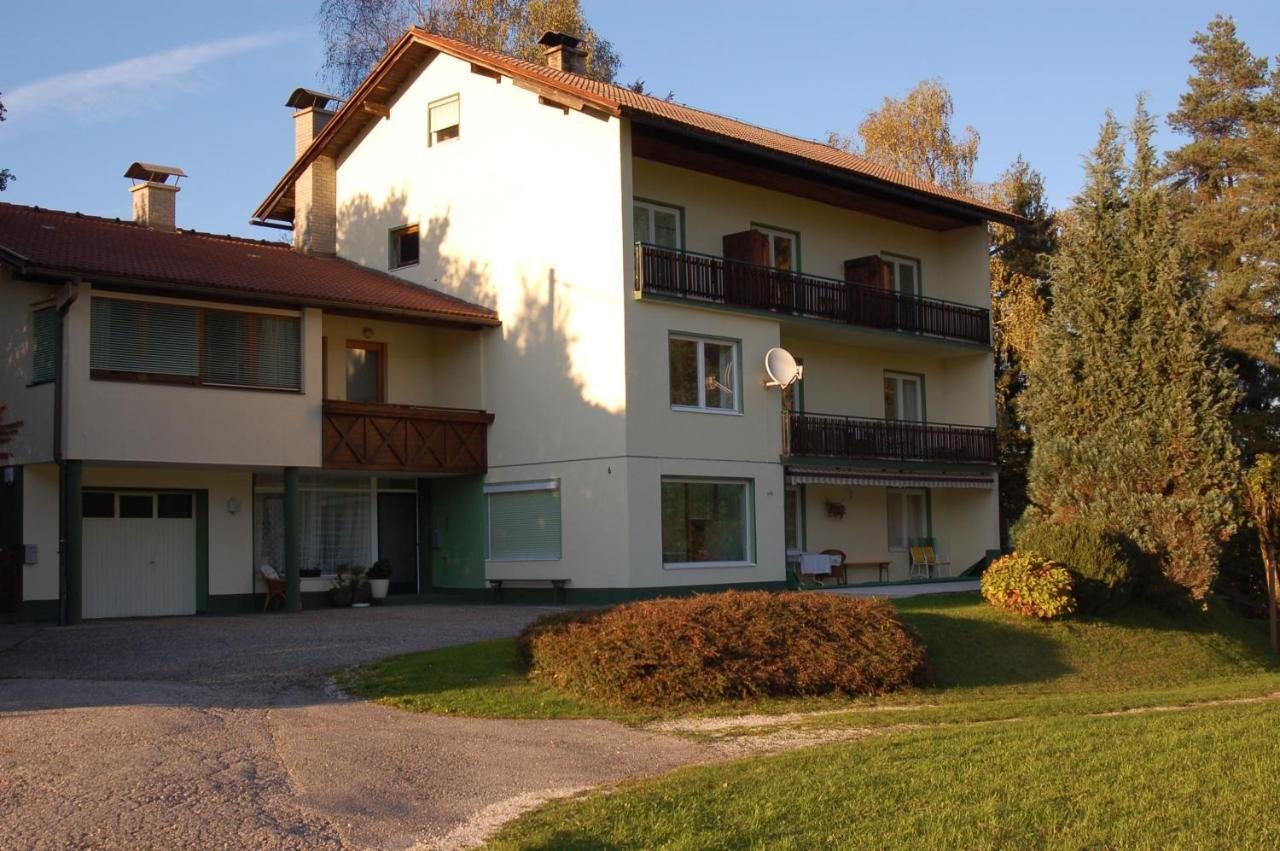 Sonnhuegel Apartments - Ferienwohnungen ファアーク・アム・ゼー エクステリア 写真